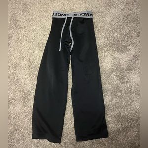 Black under armor sweats fairly worn